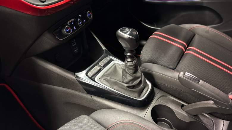 Vauxhall Crossland 1.2 Turbo SRi Nav 5dr Petrol Hatchback